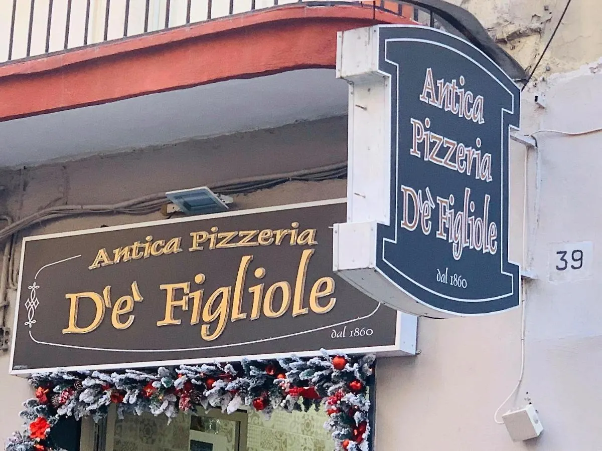 Napoli Da Vivere Suites Giudecca 2*, Nápoles