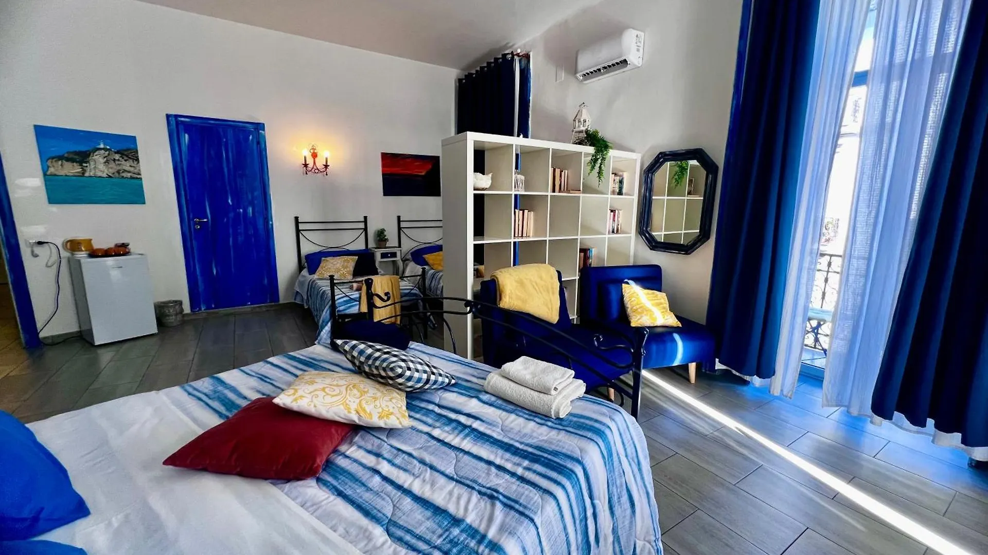Napoli Da Vivere Suites Giudecca Nápoles